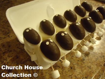 Ideas for Easter Snacks for Childrens Church and Sunday school children's ministry. Sheep snack with marshmallows and chocolate marshmallow heads. Easter Resurrection Snack Ideas for toddlers and kids.